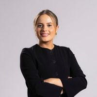 Alanna Collins, UCD Smurfit, Ireland of UniDoodle